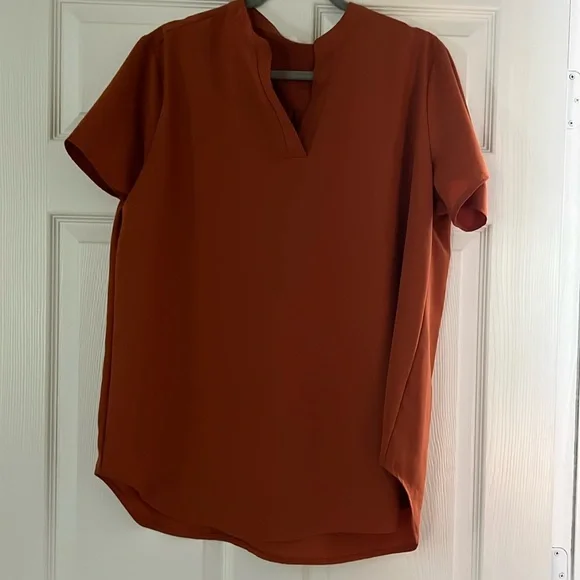 Women’s Blouse Color Rust Size XL - Picture 1 of 3